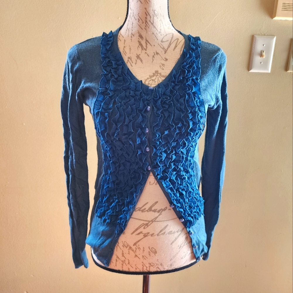 Ruffled cardigan